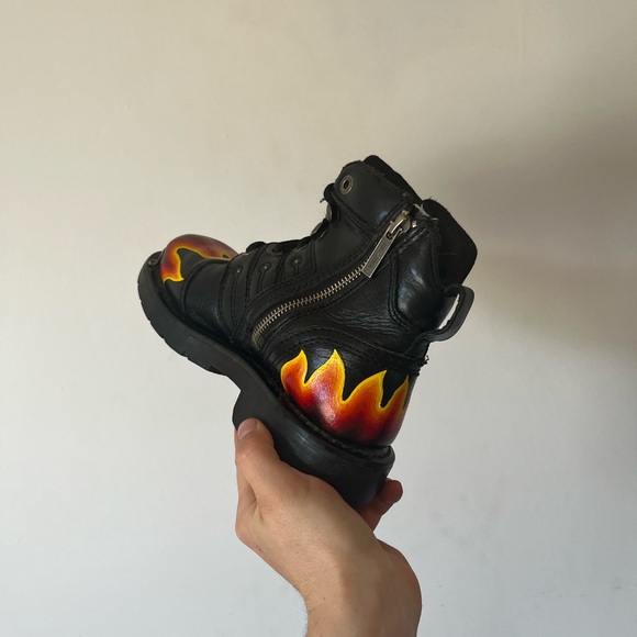 Painted vintage Harley Davidson moto boots - Picture 4 of 8